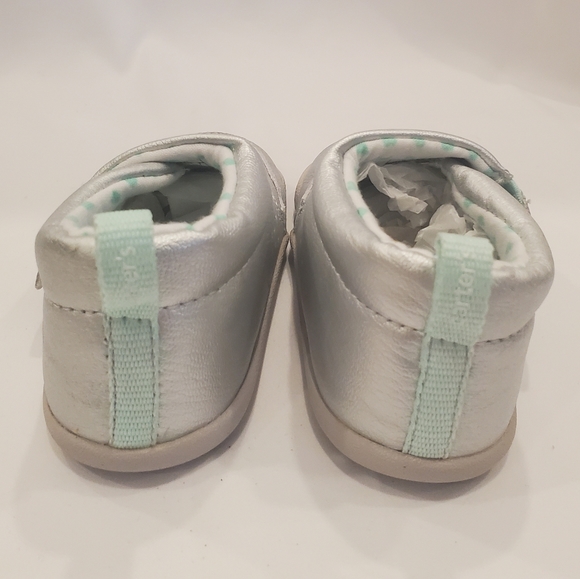 Silver leather first walking shoes - Picture 3 of 8